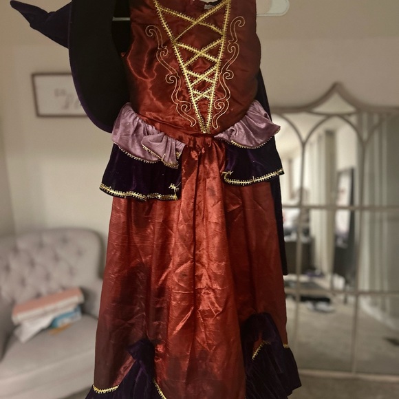 Pottery Barn - Hocus pocus Sarah 3 pc costume size 7-8 is in very good condition - Picture 11 of 11